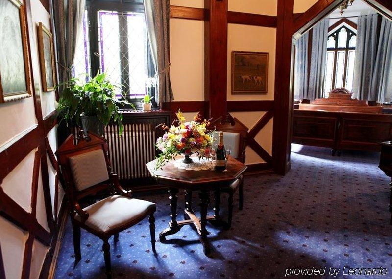 Hotel Noma Residence Zameczek Mysliwski Promnice Kobior Extérieur photo
