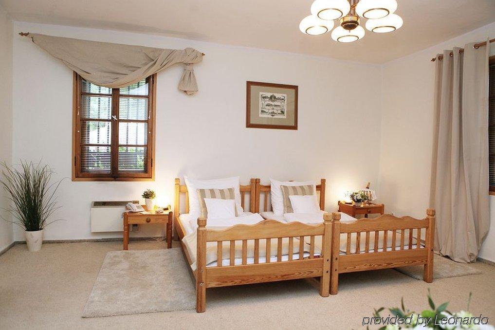 Hotel Noma Residence Zameczek Mysliwski Promnice Kobior Chambre photo