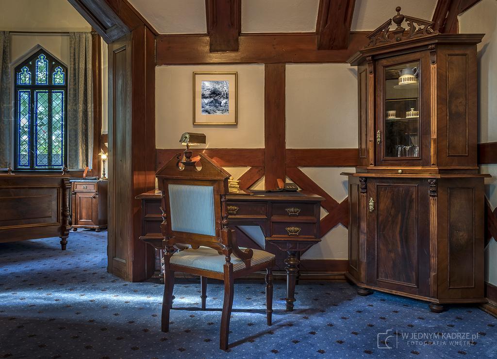 Hotel Noma Residence Zameczek Mysliwski Promnice Kobior Extérieur photo